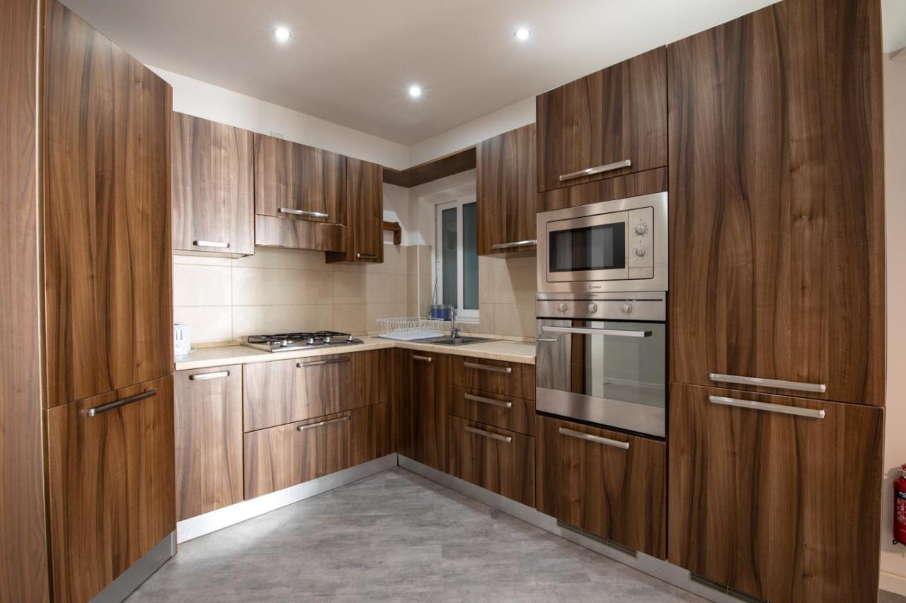 Modern 3 Bedroom & 3 Bathroom Apartment - Near Balluta Bay Saint Julian's Dış mekan fotoğraf