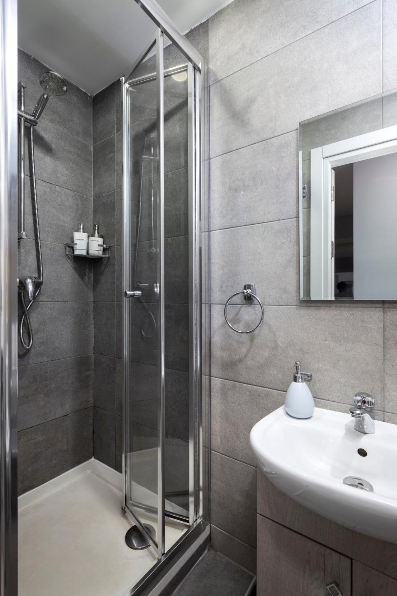 Modern 3 Bedroom & 3 Bathroom Apartment - Near Balluta Bay Saint Julian's Dış mekan fotoğraf