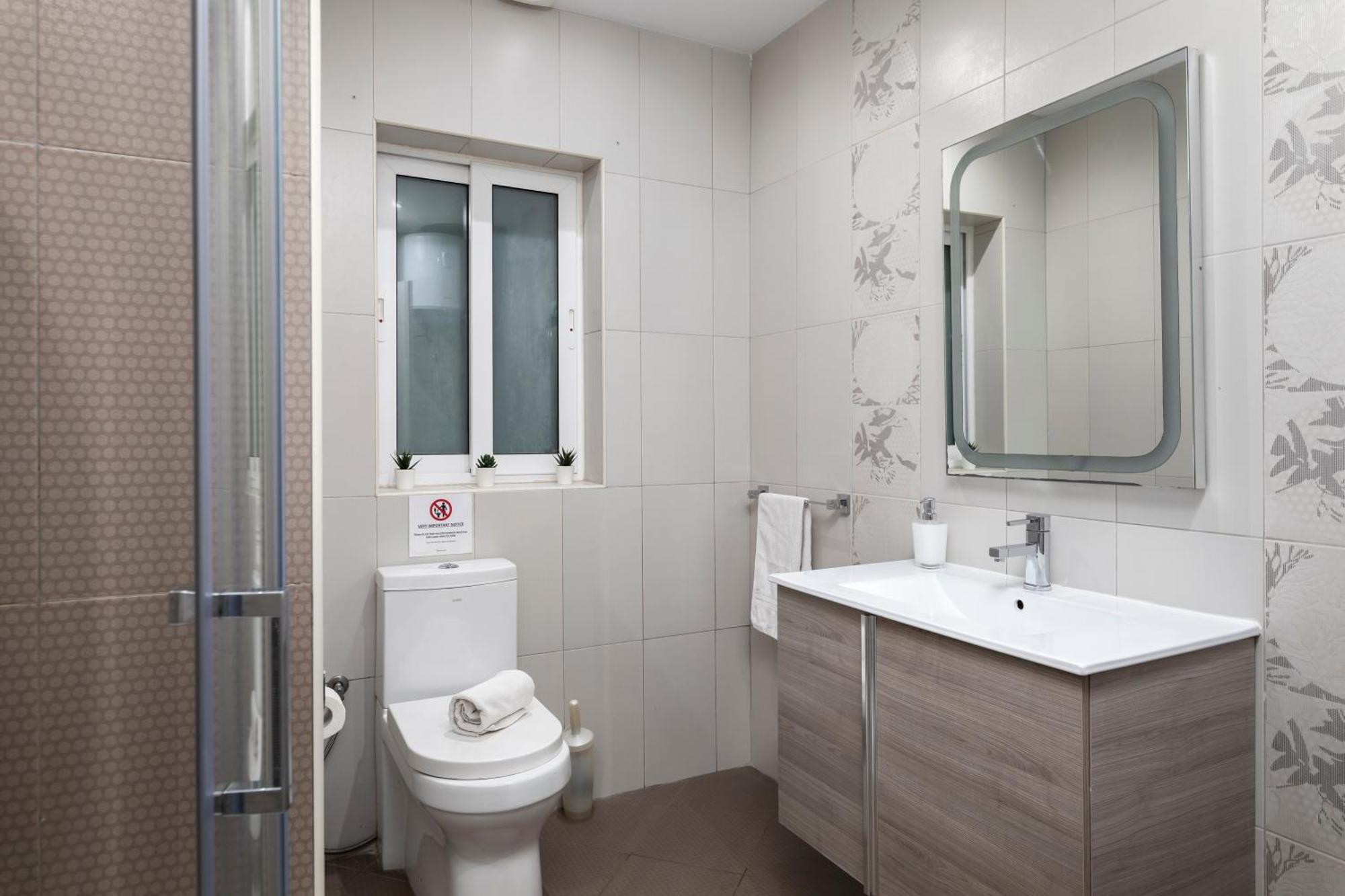 Modern 3 Bedroom & 3 Bathroom Apartment - Near Balluta Bay Saint Julian's Dış mekan fotoğraf